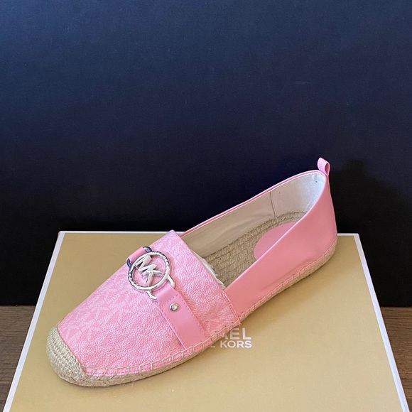 Michael Kors Rory MK Logo Shell Pink Slip On Espadrille Shoes Flats Loafers NEW - Picture 4 of 7